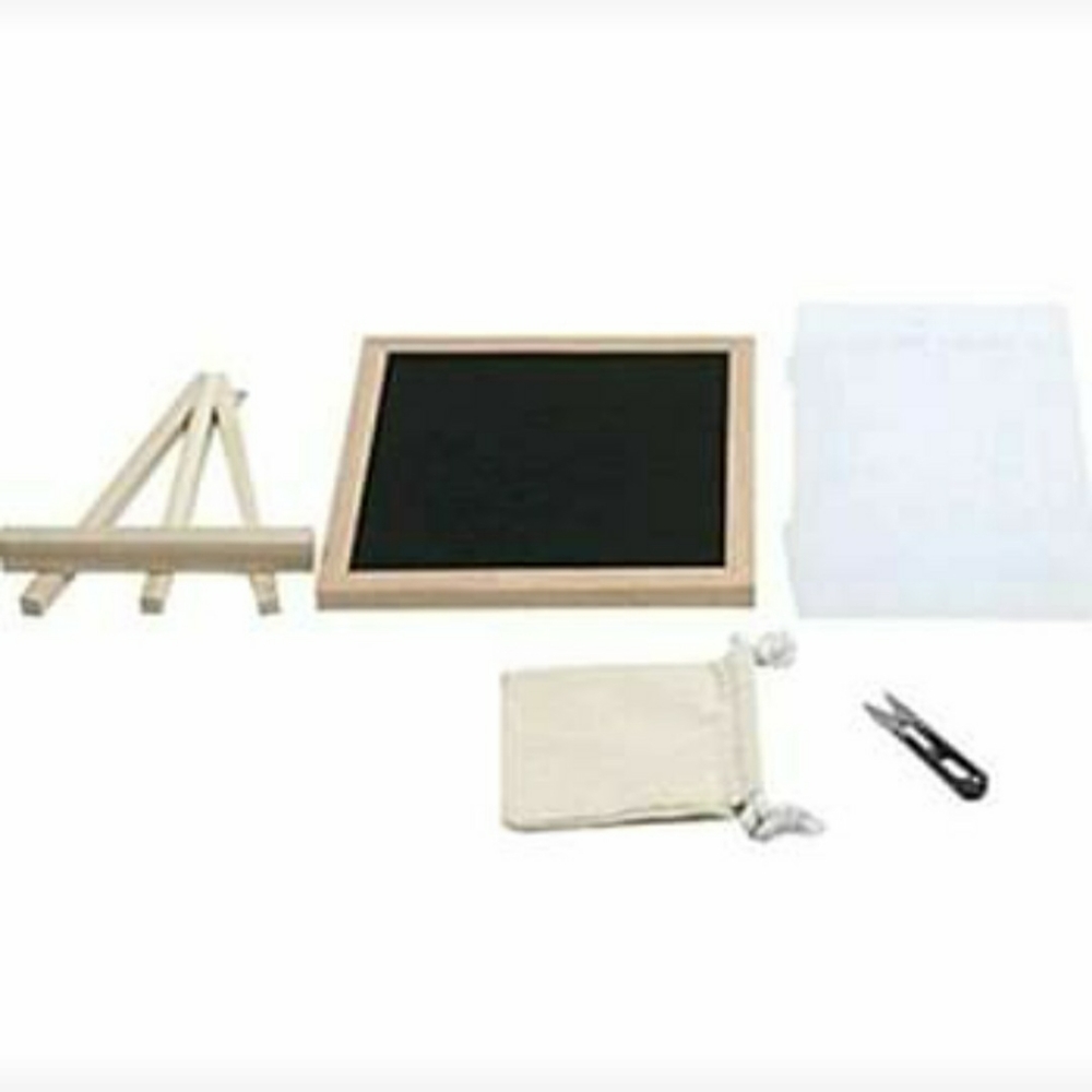 10" letterboard with easel